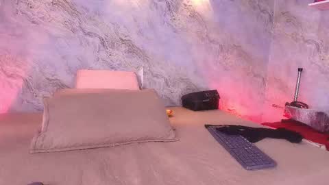  abby rouss online show from November 2025 03:18:02 AM