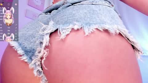 Sophia  online show from September 2025 03:30:02 AM