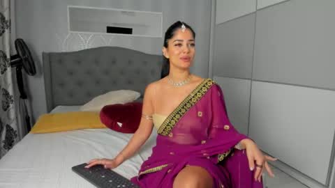 Adelle online show from October 2025 11:30:01 AM