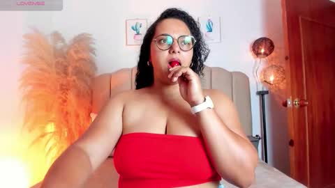 Snapshot of _aithanaa_ chatting on September 2025 07:02:02 PM _aithanaa_ online show from September 2025 07:02:02 PM