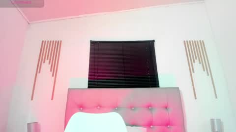 Snapshot of _aithanaa_ chatting on May 2026 06:47:02 PM _aithanaa_ online show from May 2026 06:47:02 PM