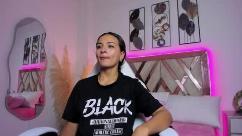 Snapshot of _akira22 chatting on November 2025 11:54:02 AM Akira online show from November 2025 11:54:02 AM