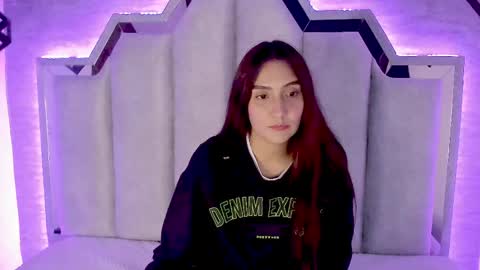 Snapshot of _alaia_collway_ chatting on February 2025 02:57:01 PM Alaia online show from February 2025 02:57:01 PM