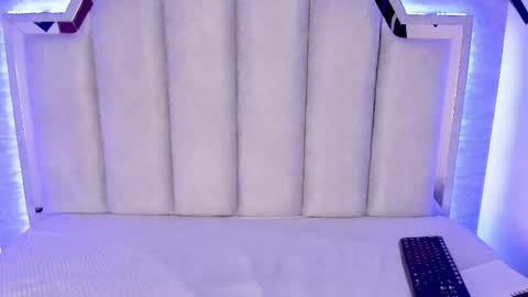 Snapshot of _alaia_collway_ chatting on February 2025 03:05:01 PM Alaia online show from February 2025 03:05:01 PM