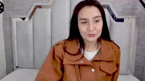 Snapshot of _alaia_collway_ chatting on February 2025 12:17:02 PM Alaia online show from February 2025 12:17:02 PM