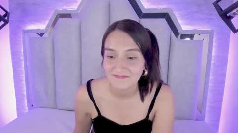 Snapshot of _alaia_collway_ chatting on March 2025 02:56:02 PM Alaia online show from March 2025 02:56:02 PM