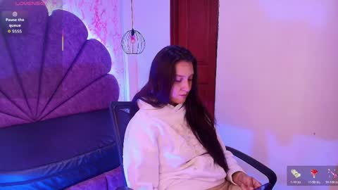  Alaia online show from April 2026 11:33:01 AM