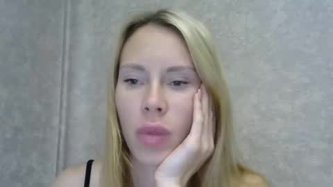 Snapshot of _alex1819 chatting on October 2025 07:55:01 PM _alex1819 online show from October 2025 07:55:01 PM