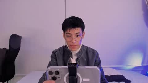 Alexander online show from November 2025 05:06:02 AM