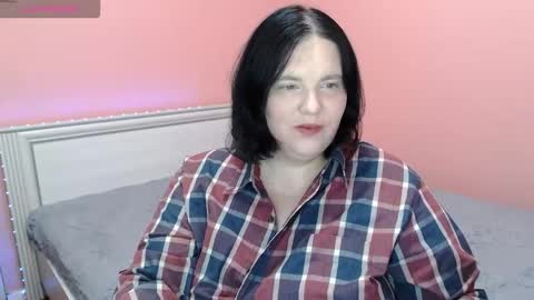 _alexandra_ray_ online show from October 2025 02:14:01 PM
