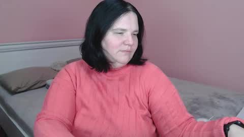 _alexandra_ray_ online show from November 2025 01:06:02 PM