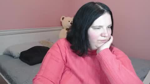 _alexandra_ray_ online show from November 2025 11:31:01 AM