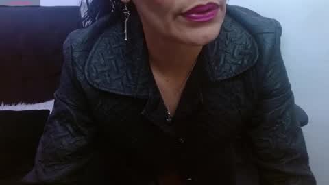 Alexandra online show from October 2025 12:47:01 AM