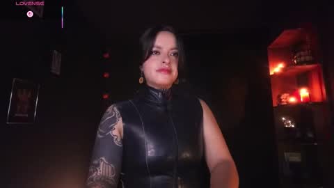 Miss Alice  My internet sucks these days see you soon online show from December 2025 07:52:02 PM