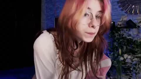 Snapshot of _alicenyx chatting on June 2026 08:42:01 PM Alice online show from June 2026 08:42:01 PM