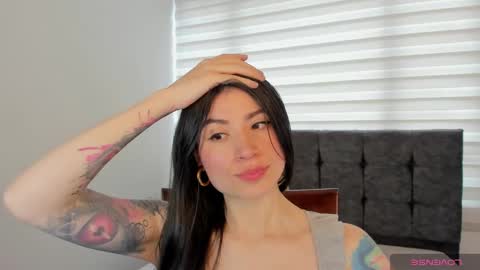 Snapshot of _aliice_1 chatting on September 2025 05:58:01 PM Alice online show from September 2025 05:58:01 PM