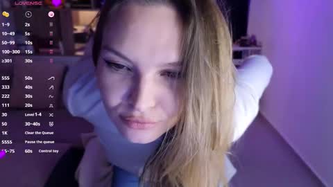 Snapshot of _alleyesonme chatting on November 2025 04:38:02 PM Mia online show from November 2025 04:38:02 PM