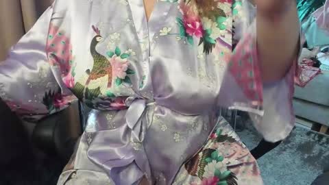 lisa online show from November 2025 10:51:01 AM