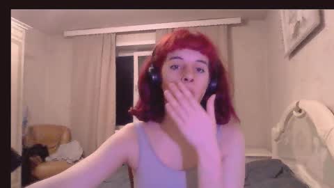 Amber online show from November 2025 01:37:01 AM