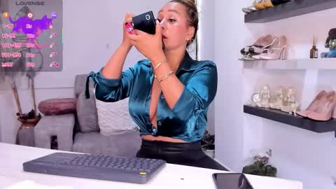 Ana Bolena online show from November 2025 03:22:02 PM