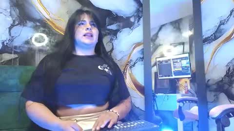 Angela  online show from April 2026 11:50:02 AM