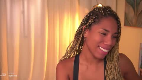 Angie -  online show from October 2025 09:56:01 PM