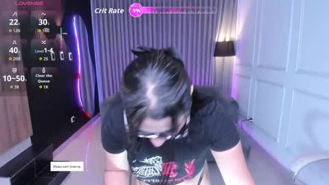 Ana online show from October 2025 07:44:01 PM