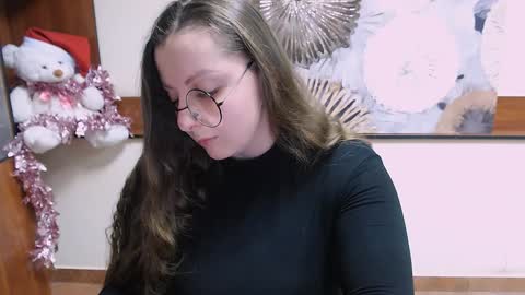 Anna online show from December 2024 04:21:02 PM