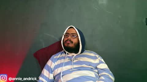 Annie Andrick online show from November 2025 12:59:02 PM