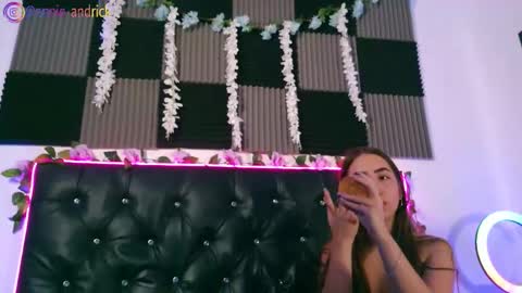 Annie Andrick online show from March 2026 01:13:02 PM