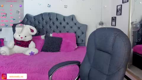 Snapshot of _antonnela_ chatting on March 2025 01:38:02 PM antonnela online show from March 2025 01:38:02 PM