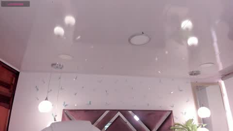 Snapshot of _antonnela_ chatting on November 2025 02:17:01 PM antonnela online show from November 2025 02:17:01 PM