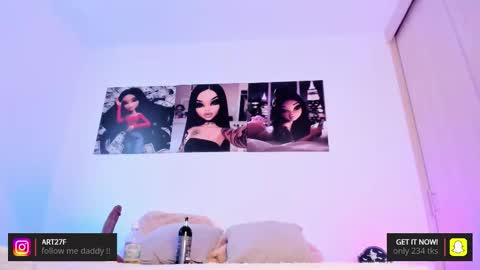 Ariana  online show from October 2025 02:05:01 PM