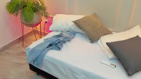 _arianasweet online show from November 2025 08:19:01 PM