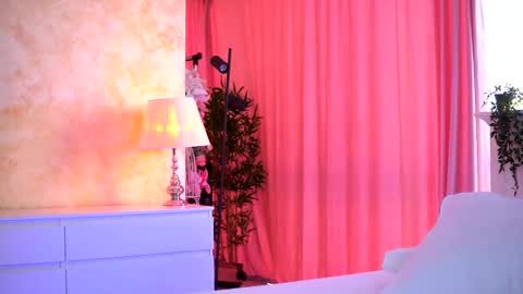 Snapshot of _arielle chatting on November 2025 09:42:02 AM Arielle online show from November 2025 09:42:02 AM