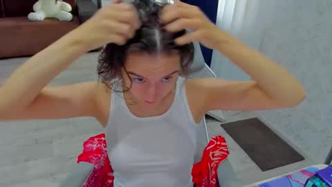 Arina online show from September 2025 12:17:02 PM