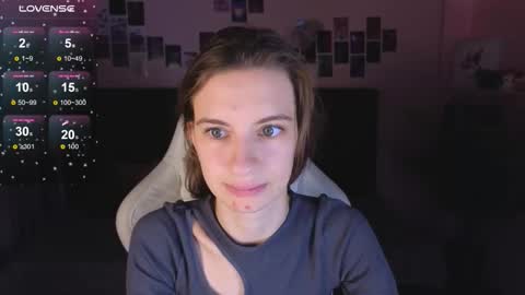 Snapshot of _ash_leyy_ chatting on September 2025 01:29:02 AM _ash_leyy_ online show from September 2025 01:29:02 AM