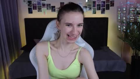 Snapshot of _ash_leyy_ chatting on October 2025 01:27:02 AM _ash_leyy_ online show from October 2025 01:27:02 AM