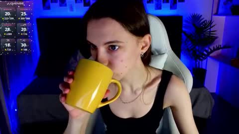 Snapshot of _ash_leyy_ chatting on November 2025 01:33:02 AM _ash_leyy_ online show from November 2025 01:33:02 AM