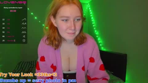 hello im Lira online show from December 2024 06:14:01 PM