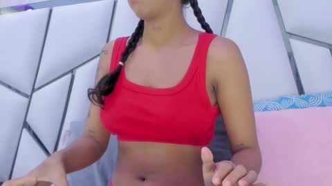 Aura online show from February 2025 03:12:02 AM