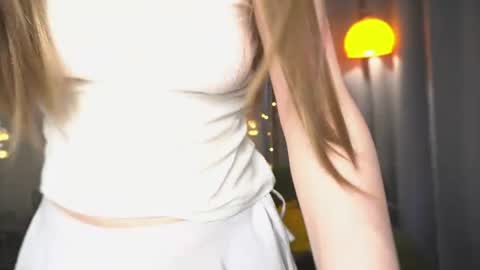 _aurora_lane online show from July 2026 12:29:02 PM
