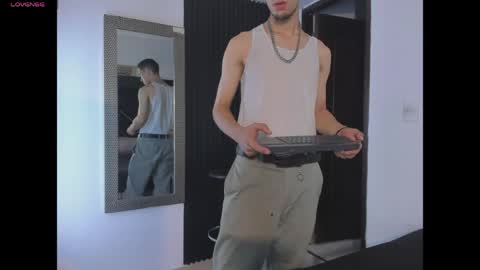 Snapshot of _axel_09 chatting on May 2026 04:09:02 AM _axel_09 online show from May 2026 04:09:02 AM