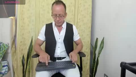 Snapshot of _axelking1_ chatting on July 2026 11:40:01 AM Axel online show from July 2026 11:40:01 AM