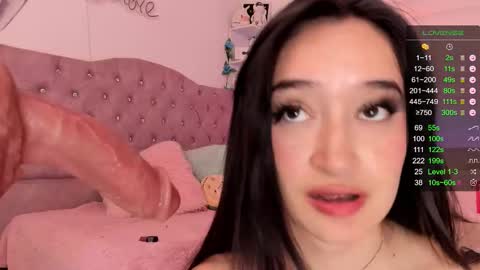 Andrea online show from November 2025 11:10:01 AM