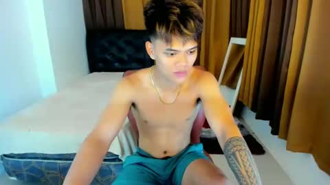 Snapshot of _beachlover69 chatting on December 2024 05:37:01 AM _beachlover69 online show from December 2024 05:37:01 AM