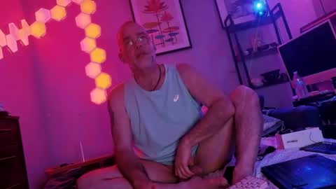 Chupa Bear online show from November 2025 08:14:01 AM