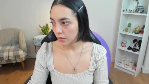 Snapshot of _bellaevans_ chatting on January 2026 05:35:01 AM Bella Evans online show from January 2026 05:35:01 AM