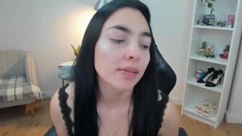 Snapshot of _bellaevans_ chatting on March 2026 06:08:02 AM Bella Evans online show from March 2026 06:08:02 AM