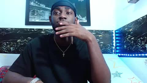 Andrew online show from October 2025 03:01:02 AM